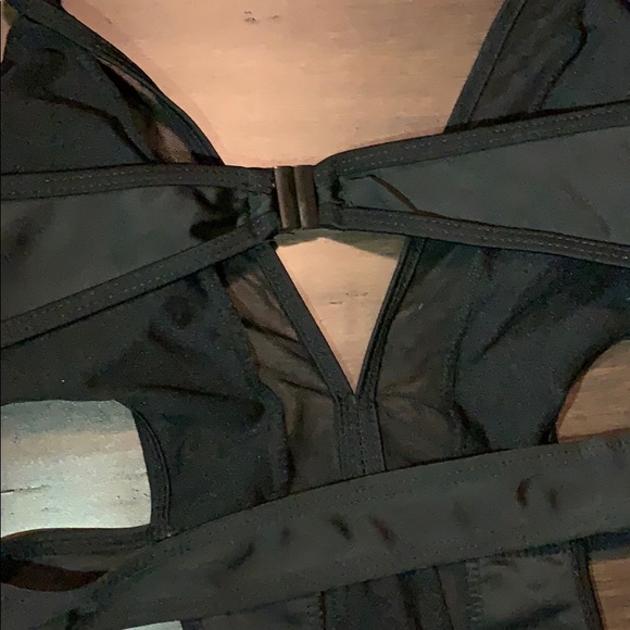 Swimsuit - Picture 4 of 6